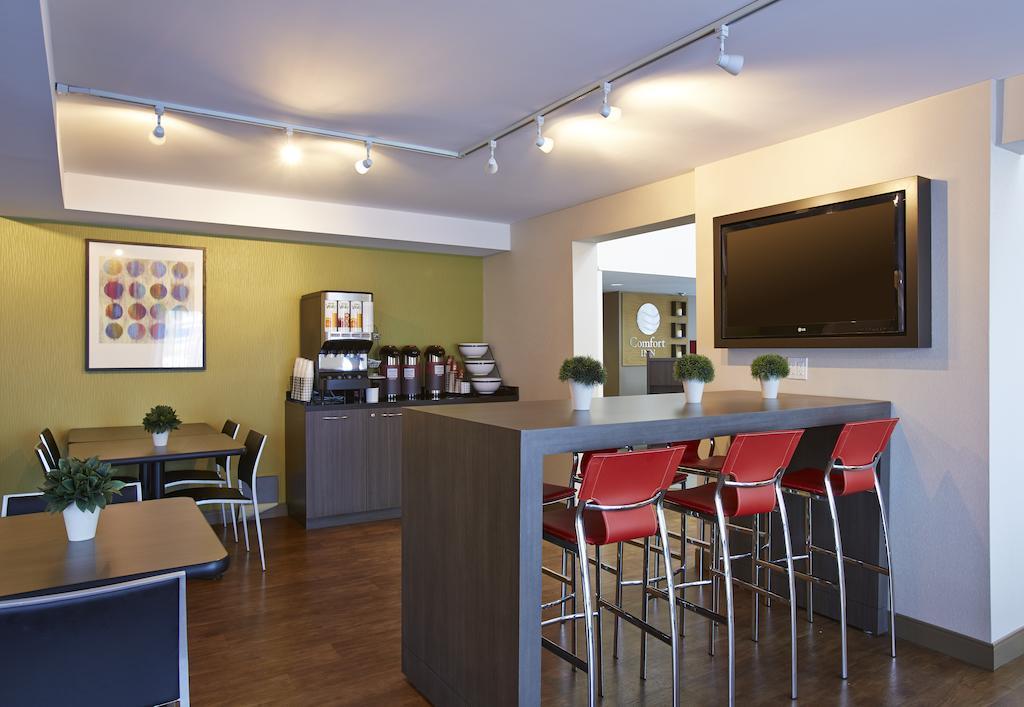 Comfort Inn Edmundston Exterior photo
