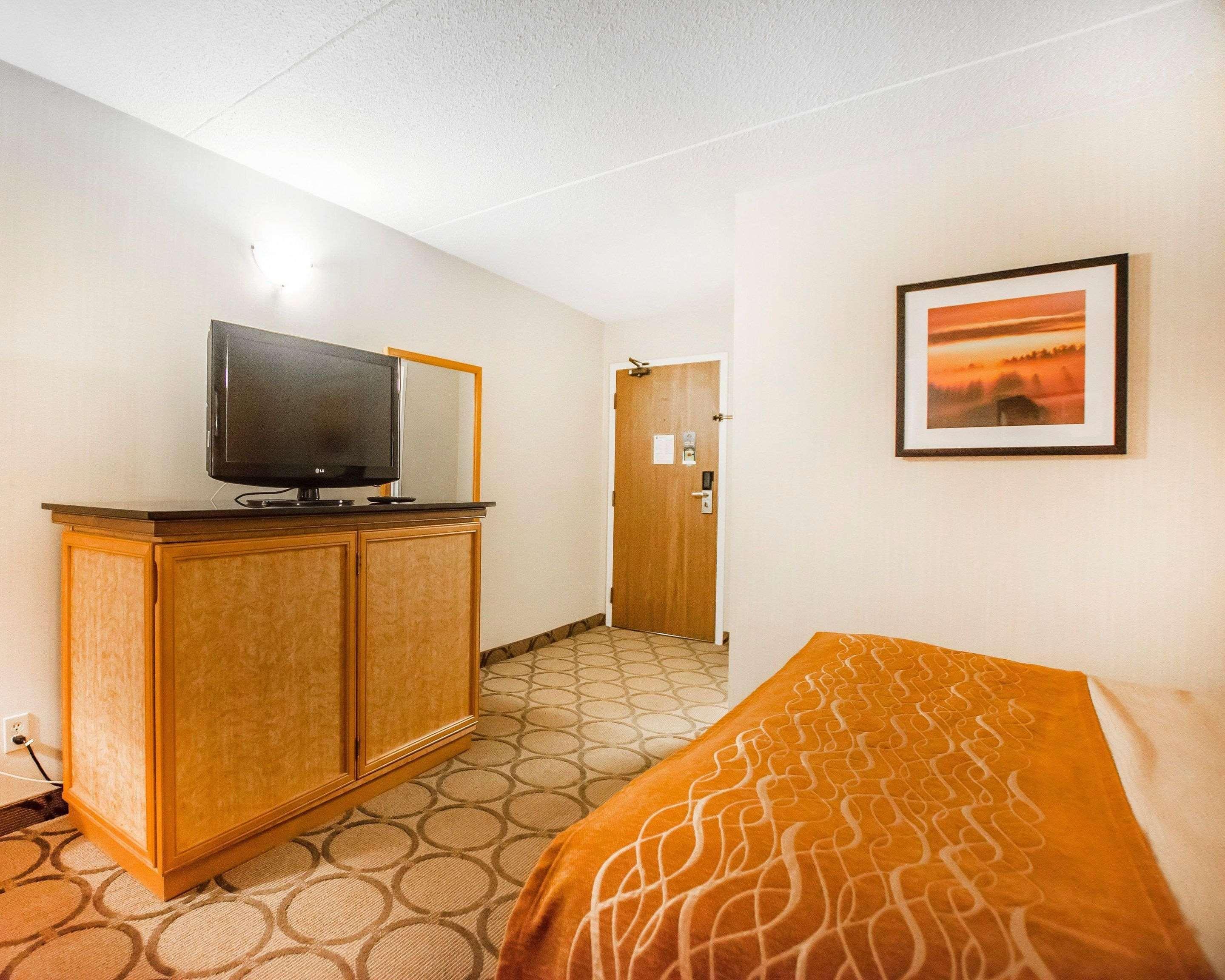 Comfort Inn Edmundston Exterior photo
